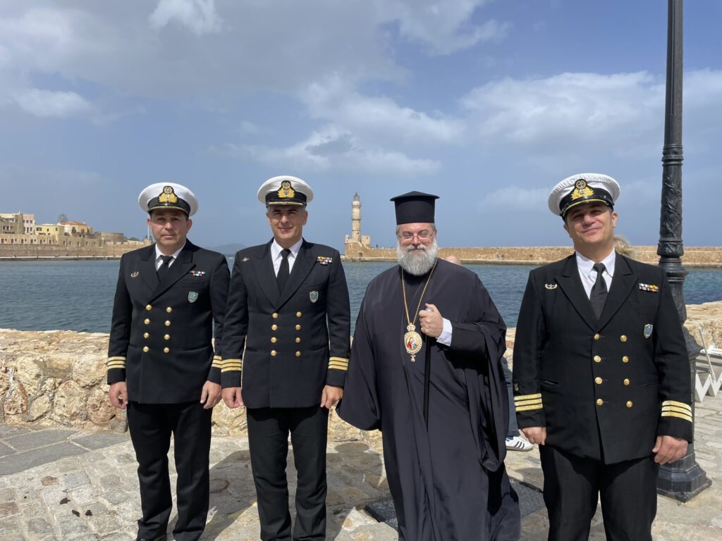 Ο Μητροπολίτης Κυδωνίας στο Λιμενάρχη Χανίων