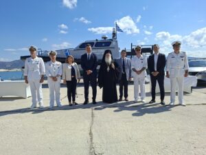 Ο Μητροπολίτης Κορίνθου σε εγκαίνια σκάφους και οχημάτων, δωρεάς του Βαρδινογιαννείου Ιδρύματος και της Motor Oil προς το Λιμενικό Σώμα