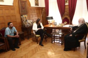 Συνάντηση Αρχιεπισκόπου με την Πρόεδρο της “Πλεύσης Ελευθερίας” και τον Πάνο Ρούτσι