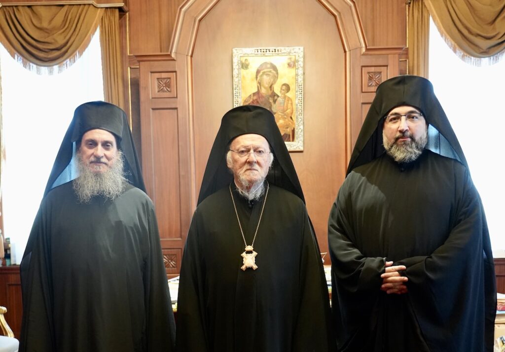 Επίσκοπος Ταμισού ο Αρχιμ. Πανάρετος Ψαραύτης και Επίσκοπος Εξαμιλίου ο από Ολβίας Επιφάνιος