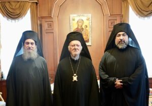 Επίσκοπος Ταμισού ο Αρχιμ. Πανάρετος Ψαραύτης και Επίσκοπος Εξαμιλίου ο από Ολβίας Επιφάνιος