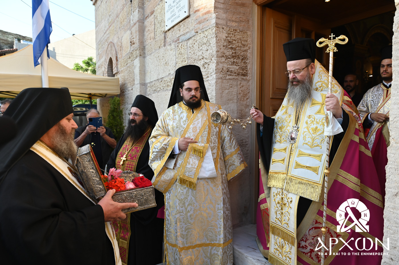Λαμπρή υποδοχή της Τιμίας Κάρας του Οσίου Παρθενίου στη Μαγούλα Αττικής