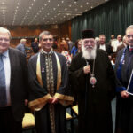 Ο Αρχιεπίσκοπος στην αναγόρευση του Παύλου Τσίμα σε επίτιμο διδάκτορα του ΕΑΠ