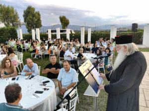 Δείπνο αποφοίτων από τον Μητροπολίτη Αργολίδος