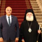 Ο Πατριάρχης Αλεξανδρείας υποδέχθηκε τον Κυβερνήτη της Αλεξάνδρειας