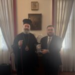 Ο Πρόεδρος της Κρητικής Αδελφότητος Σύδνεϋ και ΝΝΟ στον Αρχιεπίσκοπο Αυστραλίας