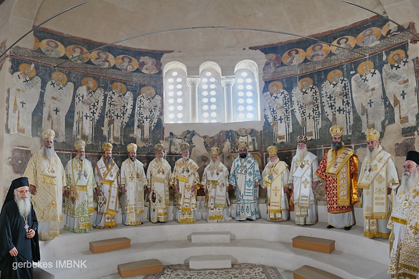 Πολυαρχιερατικό Συλλείτουργο για την εορτή των Πρωτοκορυφαίων Αποστόλων στη Βέροια 