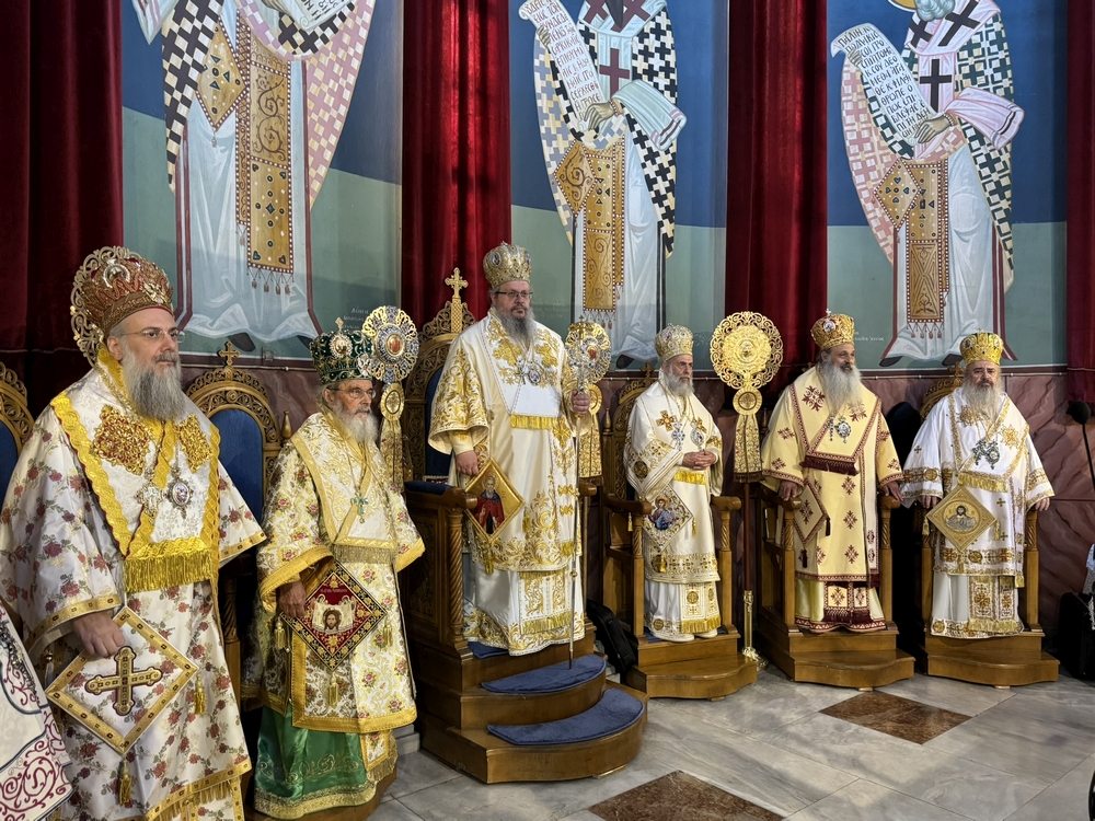 Πολυαρχιερατικό Συλλείτουργο για τα ονομαστήρια του Μητροπολίτη Λαρίσης Ιερωνύμου