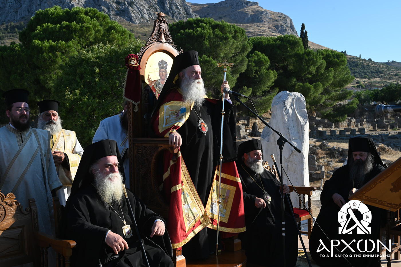 Πολυαρχιερατικός Εσπερινός στο Βήμα του Γαλλίωνος στην Αρχαία Κόρινθο