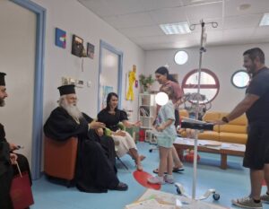 Επίσκεψη του Αρχιεπισκόπου Κύπρου στην Παιδοογκολογική Κλινική του Μακάρειου Νοσοκομείου 