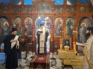 Τρισάγιο του Μητροπολίτου Φιλίππων κυρού Προκοπίου Τσακουμάκα από τον Μητροπολίτη Κορίνθου 