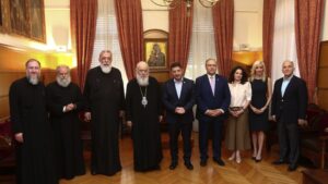 Αρχιεπίσκοπος: “Πρέπει όλοι μαζί να συνεργαστούμε για το καλύτερο αποτέλεσμα”