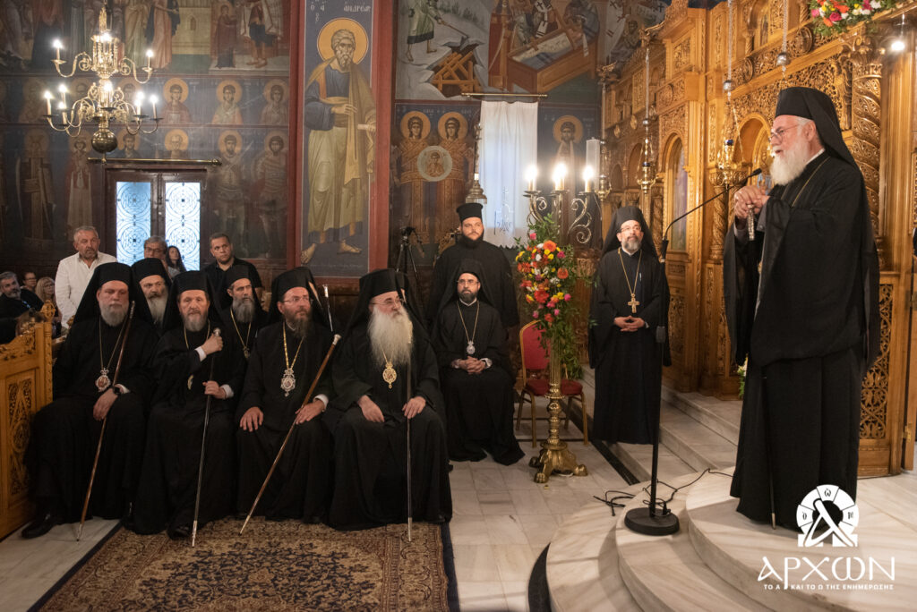 Πολυαρχιερατικός εσπερινός ονομαστηρίων του Μητροπολίτη Ιλίου Αθηναγόρα