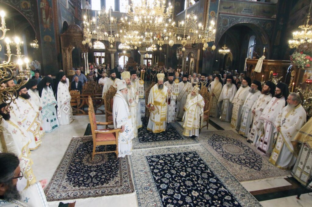 Αρχιερατικό Συλλείτουργο και Χειροτονία στην Ι. Μ. Εδέσσης