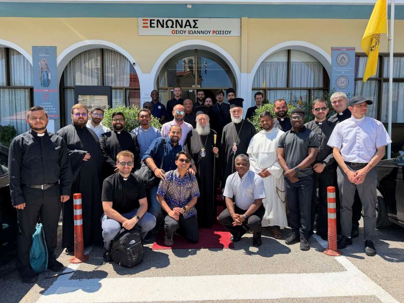 Μεγάλη συρροή κλήρου και λαού για τον Άγιο Παΐσιο στο Προσκύνημα του Οσίου Ιωάννου του Ρώσου
