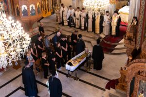 Η Εξόδιος Ακολουθία του π. Περικλή Μαγκαφά