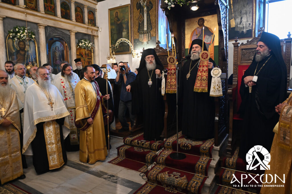Πολυαρχιερατικός Εσπερινός για την Πολιούχο Δημητσάνας Αγία Κυριακή