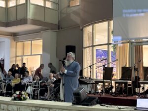 Καλοκαιρινή εκδήλωση στη Μονάδα Φροντίδας Ηλικιωμένων «Παναγία η Γοργοεπήκοος»