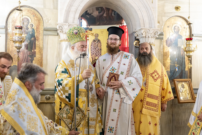 Τρισαρχιερατική Θ. Λειτουργία & Χειροτονία Διακόνου στον Μητροπολιτικό Ναό Τιμίου Προδρόμου Λουτρακίου
