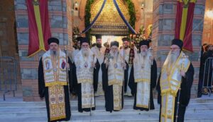 Πολυαρχιερατικός Εσπερινός της εορτής της Κοιμήσεως στην Παναγία Σουμελά στο Βέρμιο