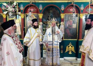 Αρχιερατική Θεία Λειτουργία στον ιστορικό Ναό της Επισκοπής Ναούσης