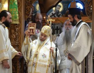 Χειροτονία Διακόνου από τον Μητροπολίτη Εδέσσης