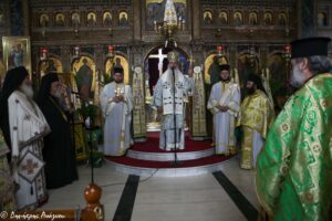 Φθιώτιδος Συμεών: «Ο Χριστός μας καλεί να αγαπήσουμε τον Σταυρό μας»