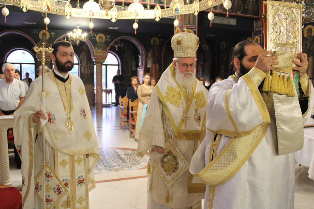 Αρχιερατική Θεία Λειτουργία στον Ι. Ναό Αγίου Δημητρίου Πετρουπόλεως
