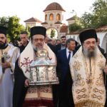 Πανδήμως η Καλαμάτα υποδέχθηκε την Τιμία Κάρα της Αγίας Ειρήνης