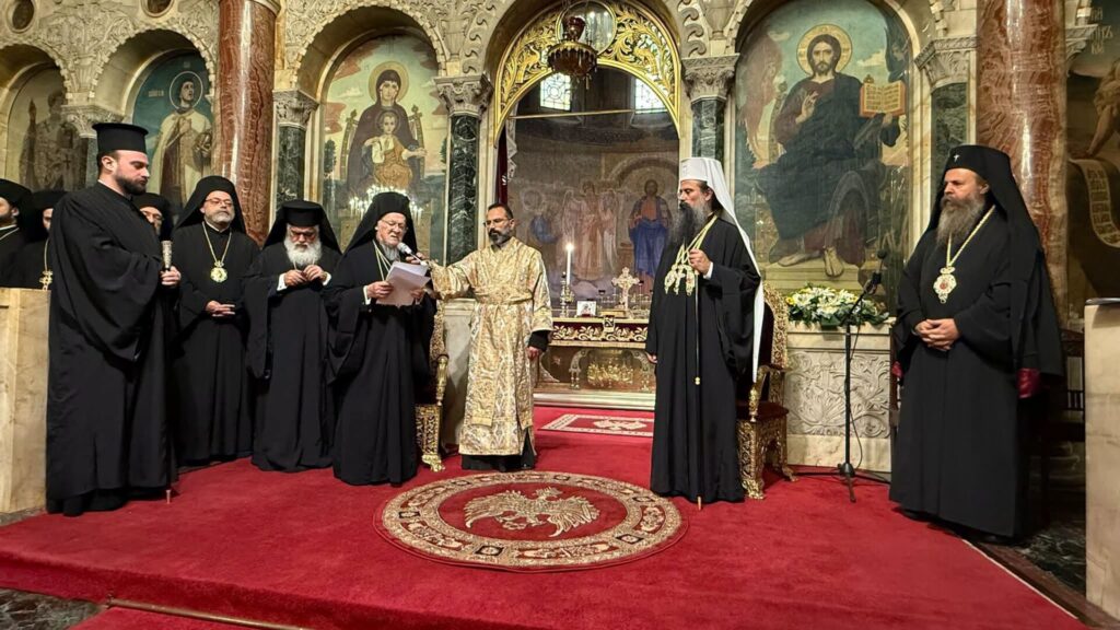 Ἀντιφώνησις τοῦ Οἰκ. Πατριάρχη στήν Πολυαρχιερατικήν Θ. Λειτουργία στό Νιέφσκυ