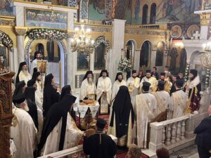 Πολυαρχιερατικός Εσπερινός Συνάξεως Παναγίας Βουρλιώτισσας και υποδοχή Τιμίου Ξύλου στη Ν. Φιλαδέλφεια
