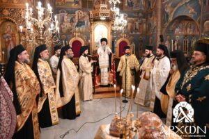 Περίλαμπρος Εσπερινός στον Άγιο Ιερόθεο Περιστερίου