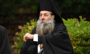 Πειραιώς: “Οι σύγχρονοι Βοηθοί Επίσκοποι είναι οι Χωροεπίσκοποι των Ιερών Κανόνων”