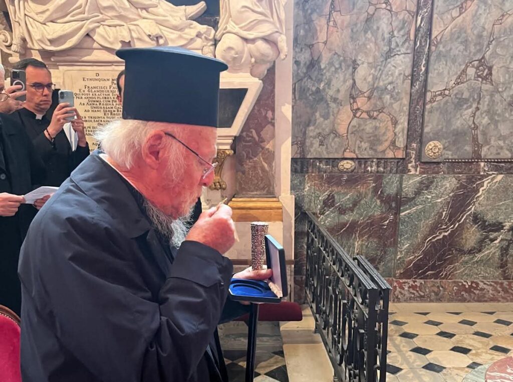 Απότμημα της κάρας του Τιμίου Προδρόμου επιστρέφει στον Πόλη ύστερα από 822 χρόνια