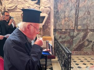 Απότμημα της κάρας του Τιμίου Προδρόμου επιστρέφει στον Πόλη ύστερα από 822 χρόνια