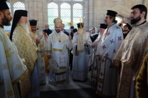 Αρχιερατική Θ. Λειτουργία και Λιτανεία στο Προσκύνημα της Αγίας Ουϊνεφρίδης